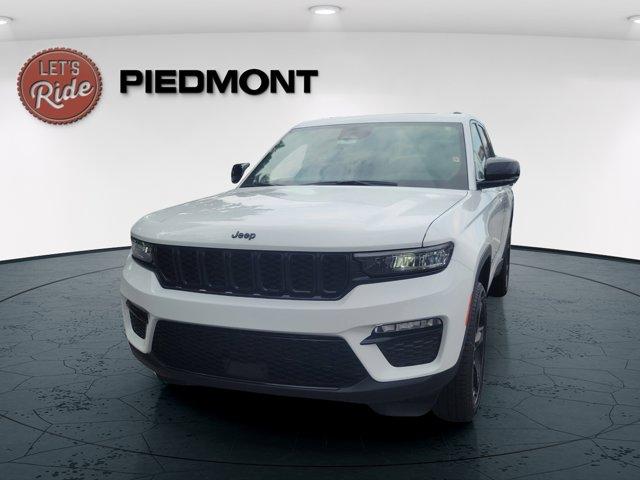 new 2025 Jeep Grand Cherokee car