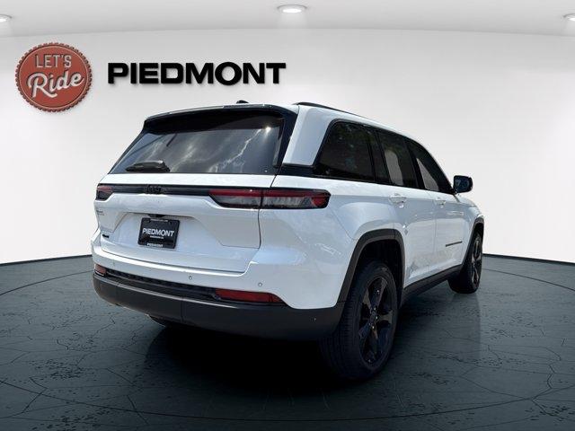 used 2022 Jeep Grand Cherokee car, priced at $34,950