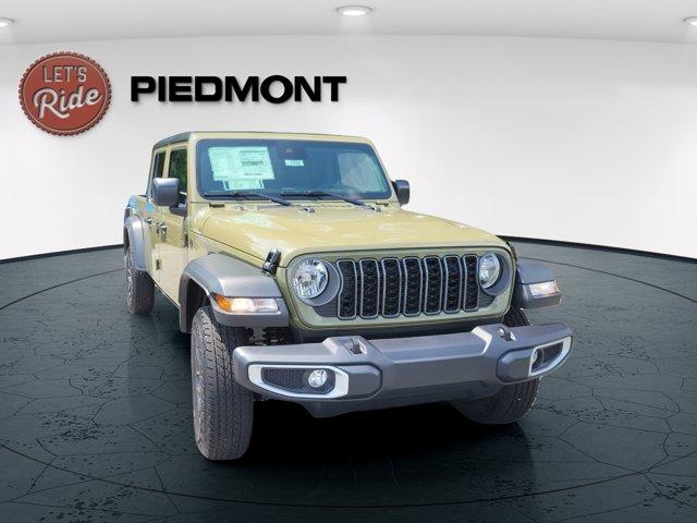 new 2025 Jeep Gladiator car