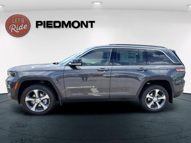 new 2025 Jeep Grand Cherokee car