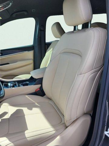 new 2025 Jeep Grand Cherokee car