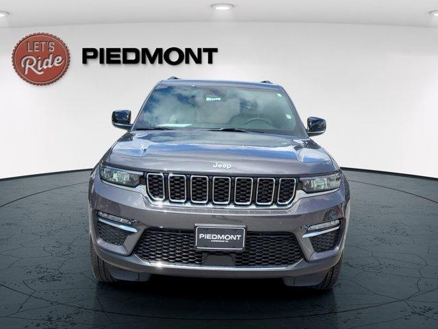 new 2025 Jeep Grand Cherokee car