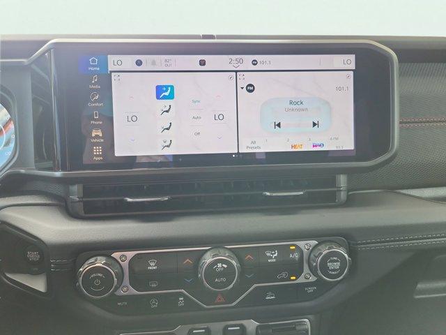 new 2025 Jeep Wrangler car