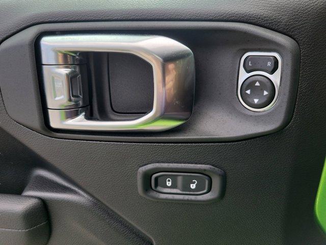 new 2025 Jeep Wrangler car