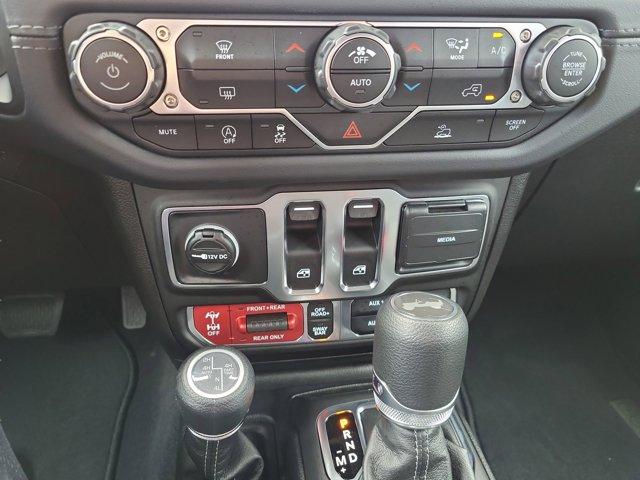 new 2025 Jeep Wrangler car