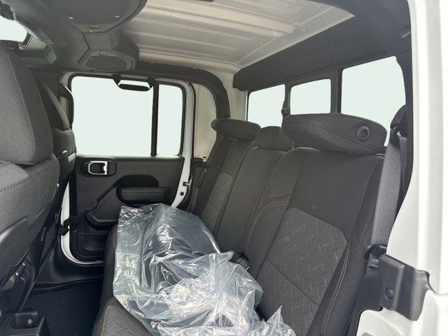 new 2025 Jeep Gladiator car