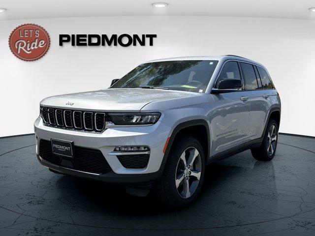 new 2025 Jeep Grand Cherokee car