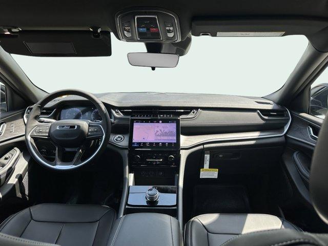 new 2025 Jeep Grand Cherokee car