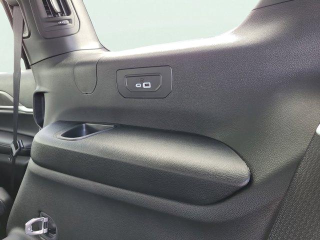 new 2025 Jeep Grand Cherokee L car