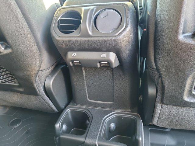 new 2025 Jeep Gladiator car