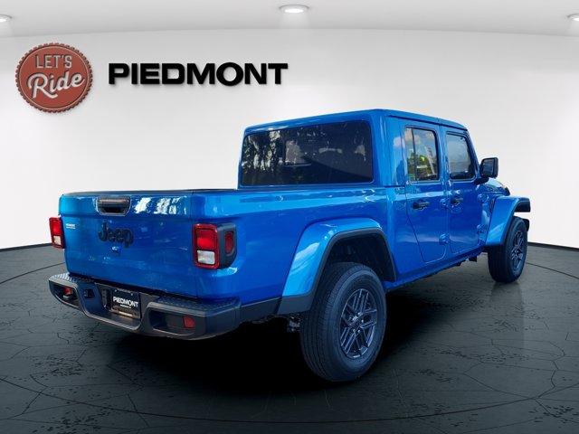 new 2025 Jeep Gladiator car