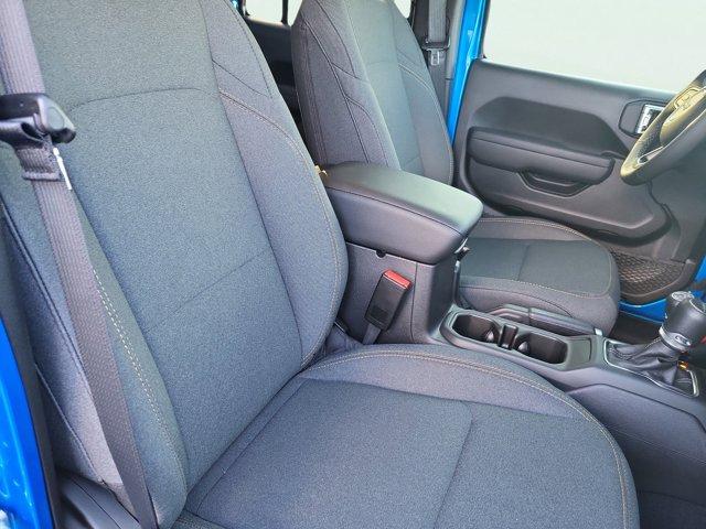 new 2025 Jeep Gladiator car