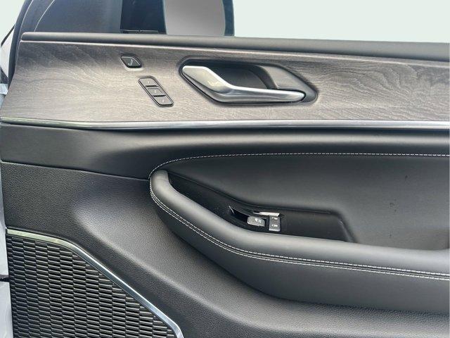 new 2025 Jeep Grand Cherokee L car