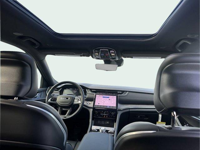 new 2025 Jeep Grand Cherokee L car