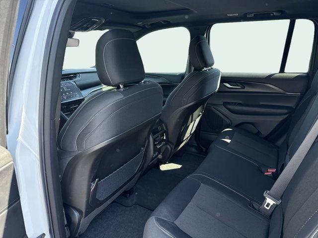 new 2025 Jeep Grand Cherokee car