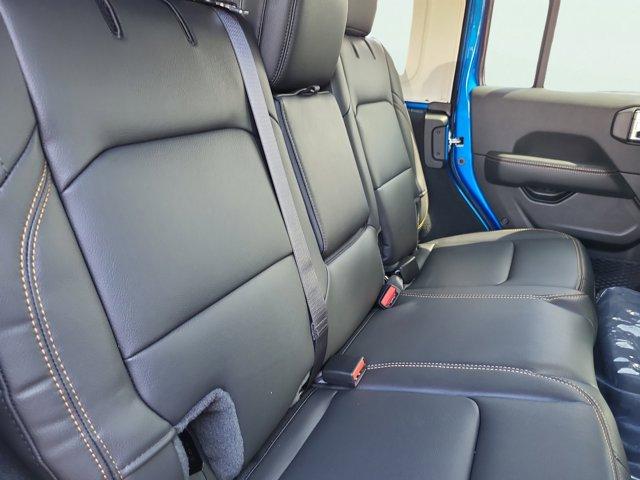 new 2025 Jeep Wrangler car