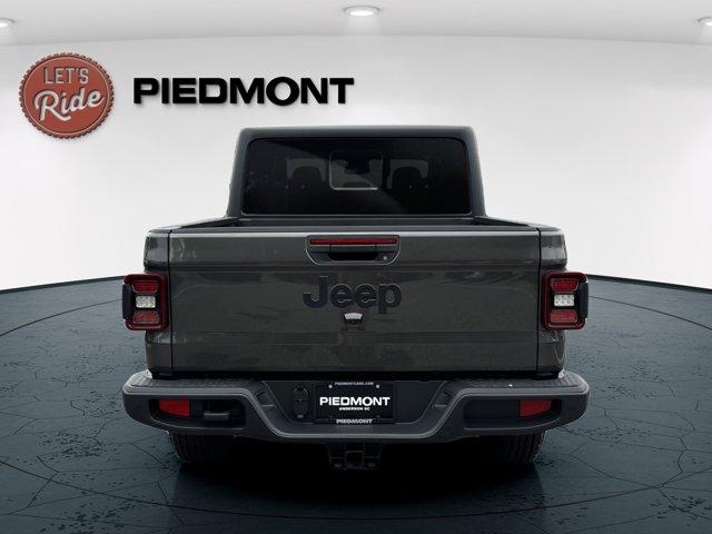 new 2025 Jeep Gladiator car