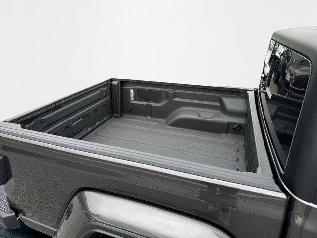 new 2025 Jeep Gladiator car