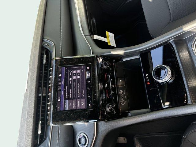 new 2025 Jeep Grand Cherokee car