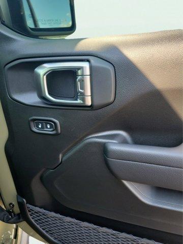 new 2025 Jeep Wrangler car