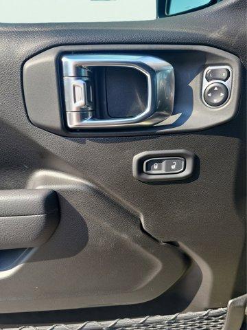 new 2025 Jeep Wrangler car