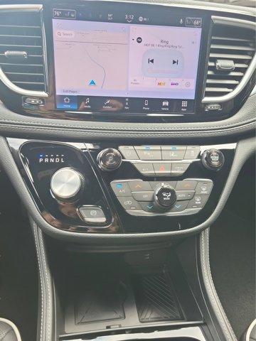 new 2026 Chrysler Pacifica car