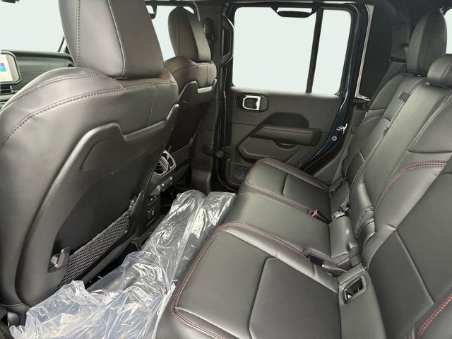 new 2025 Jeep Gladiator car