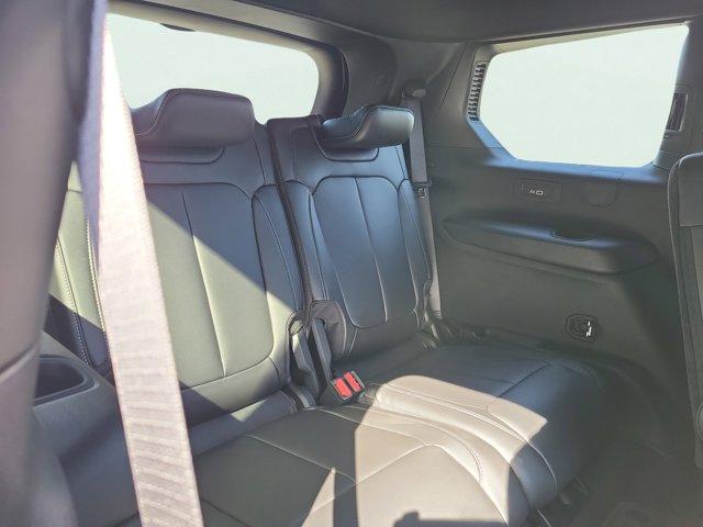 new 2025 Jeep Grand Cherokee L car