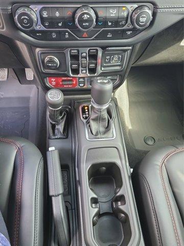 new 2025 Jeep Wrangler car