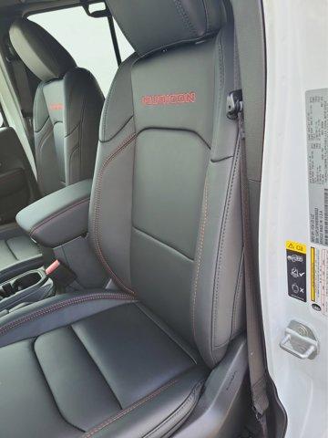new 2025 Jeep Wrangler car