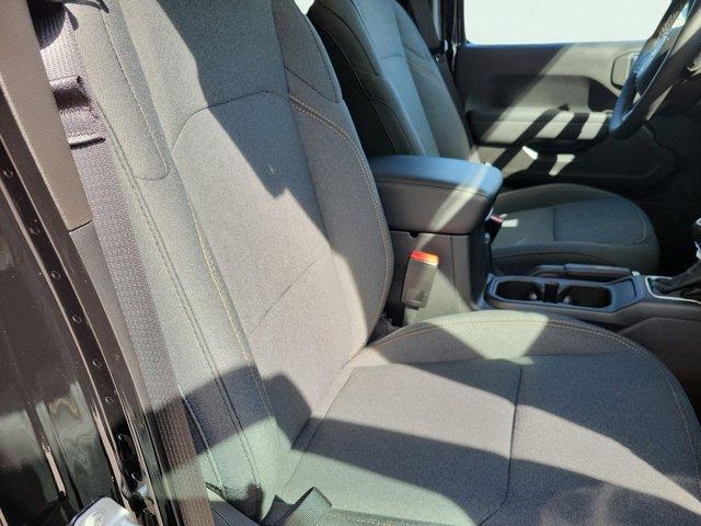 new 2025 Jeep Gladiator car