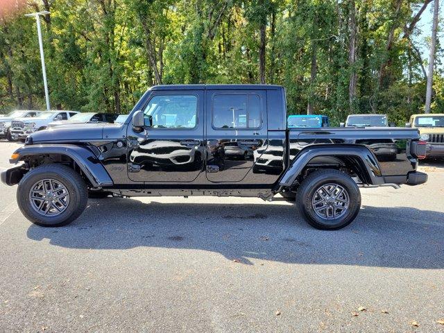 new 2025 Jeep Gladiator car