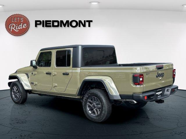 new 2025 Jeep Gladiator car