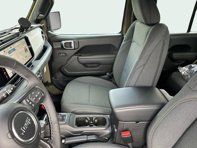 new 2025 Jeep Gladiator car