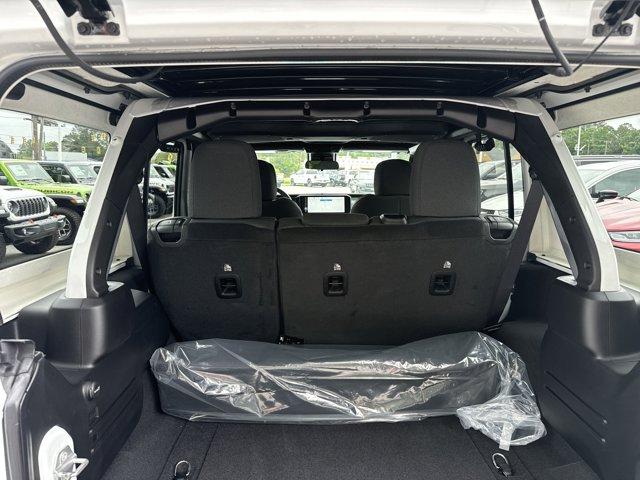 new 2025 Jeep Wrangler car