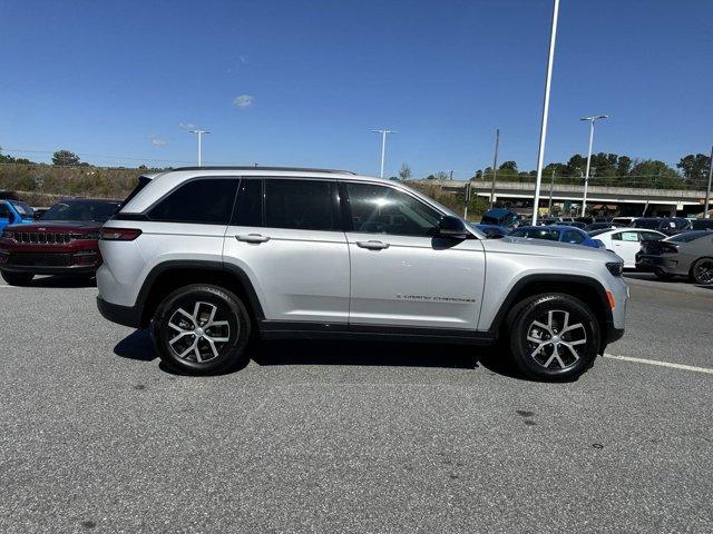 new 2023 Jeep Grand Cherokee car