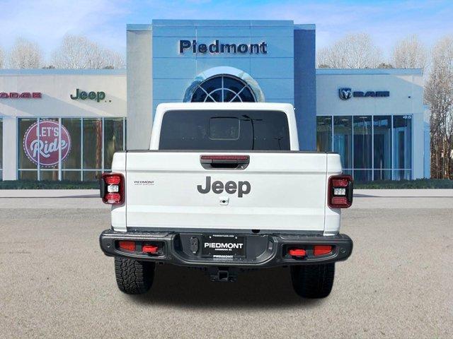 new 2024 Jeep Gladiator car