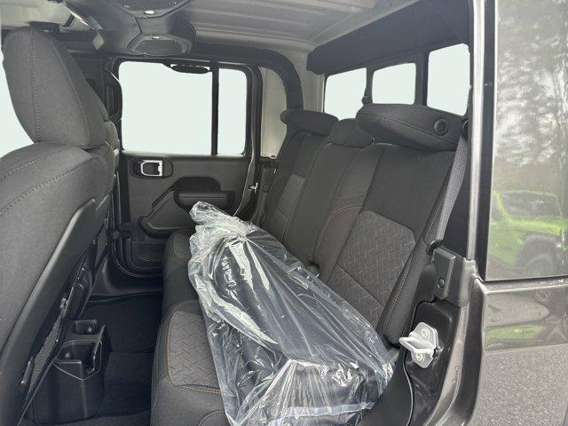 new 2025 Jeep Gladiator car