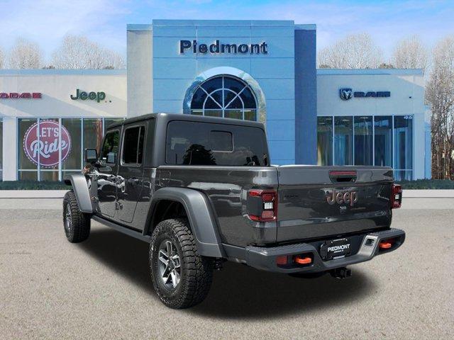 new 2024 Jeep Gladiator car