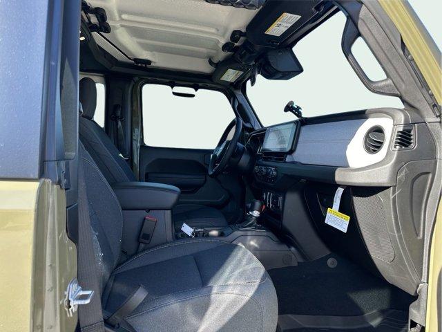 new 2025 Jeep Wrangler car
