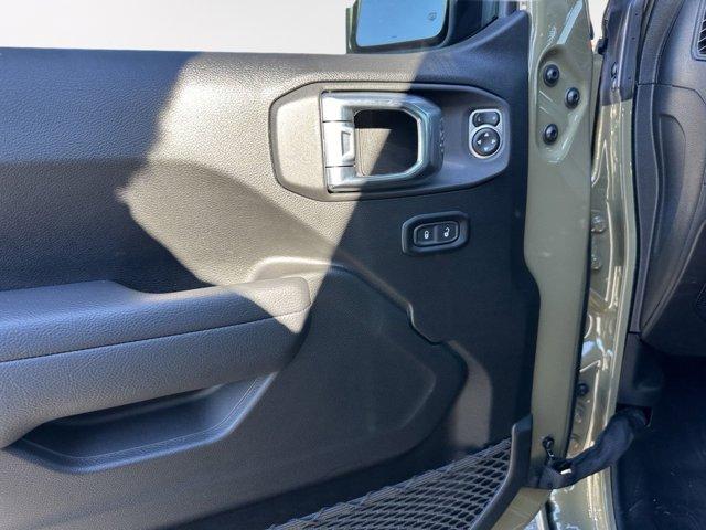 new 2025 Jeep Wrangler car