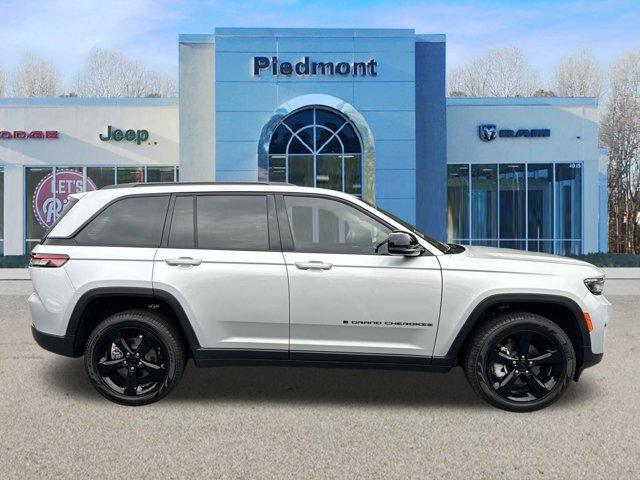 used 2024 Jeep Grand Cherokee car, priced at $44,450