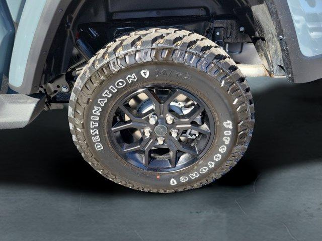 new 2025 Jeep Gladiator car