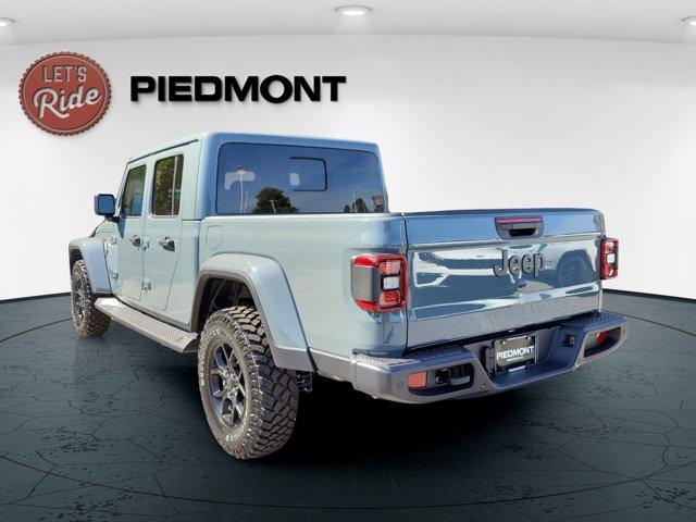 new 2025 Jeep Gladiator car