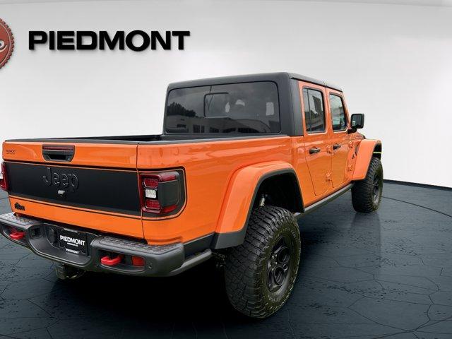 new 2025 Jeep Gladiator car