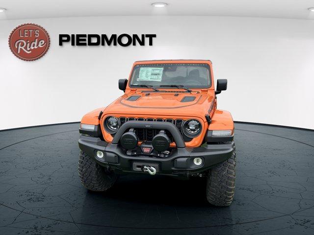 new 2025 Jeep Gladiator car