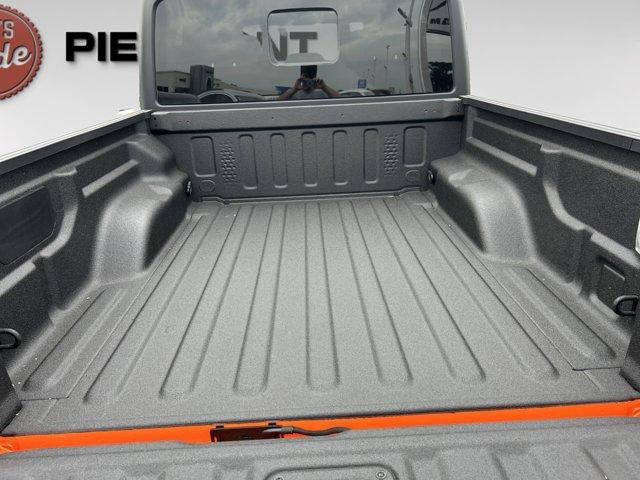 new 2025 Jeep Gladiator car