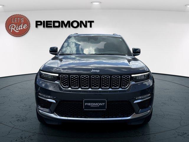 new 2025 Jeep Grand Cherokee car