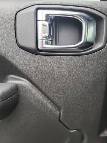 new 2025 Jeep Gladiator car