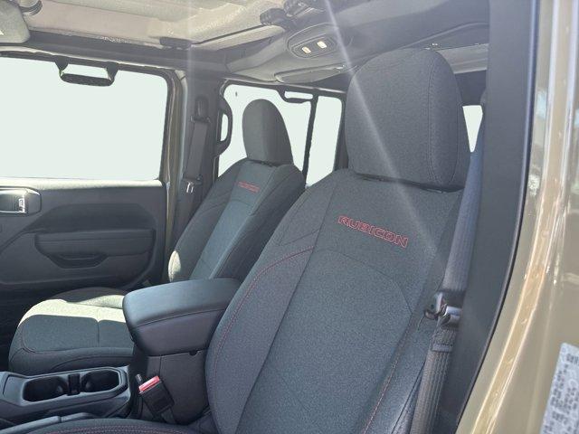 new 2025 Jeep Gladiator car